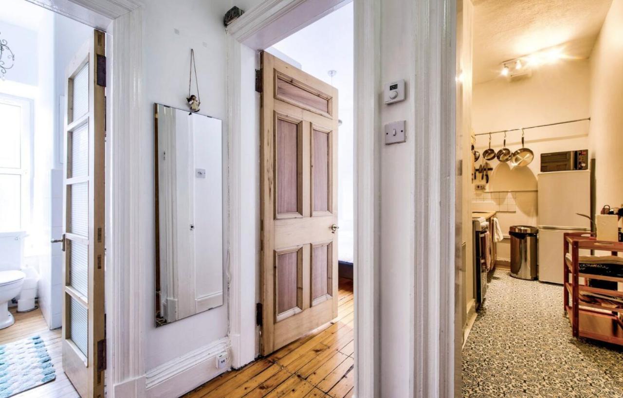 Entire Period Flat By City Centre Edinburgh Eksteriør bilde